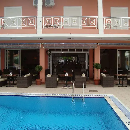 Angelina & 3* Sidárion