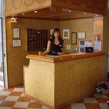 Apartmanhotel Angelina &