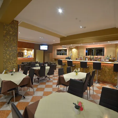 Apartmanhotel Angelina & 3*