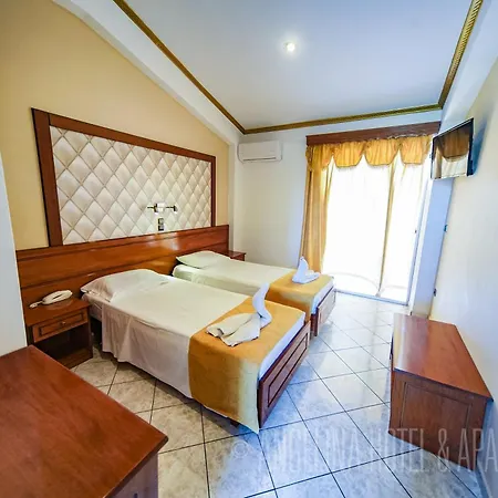 Angelina & 3* Sidárion