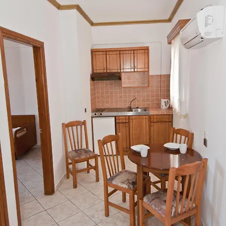 Angelina & 3* Sidárion