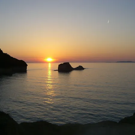 Angelina & 3* Sidárion