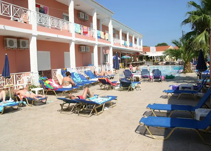 ξενοδοχείο&διαμερίσματα ατζελίνα 3* Σιδάρι